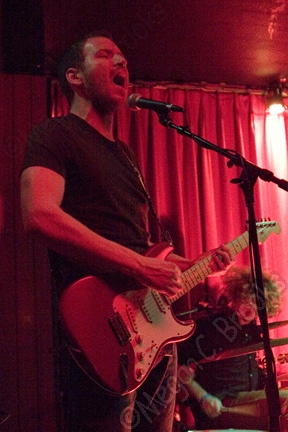 ianscreams - January 5, 2007 - The Scene - copyright Megan C. Brooks