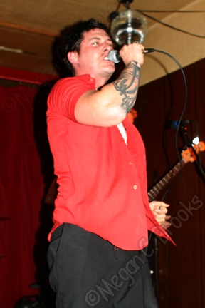 The Knives - March 25, 2004 - The Scene