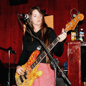 earthlings? - April 15, 2004 - Three Clubs